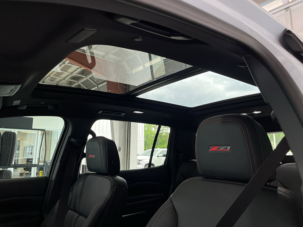 New 2026 Chevrolet Traverse Z71 w/ Enhanced Driving Package AWD/4WD image 28