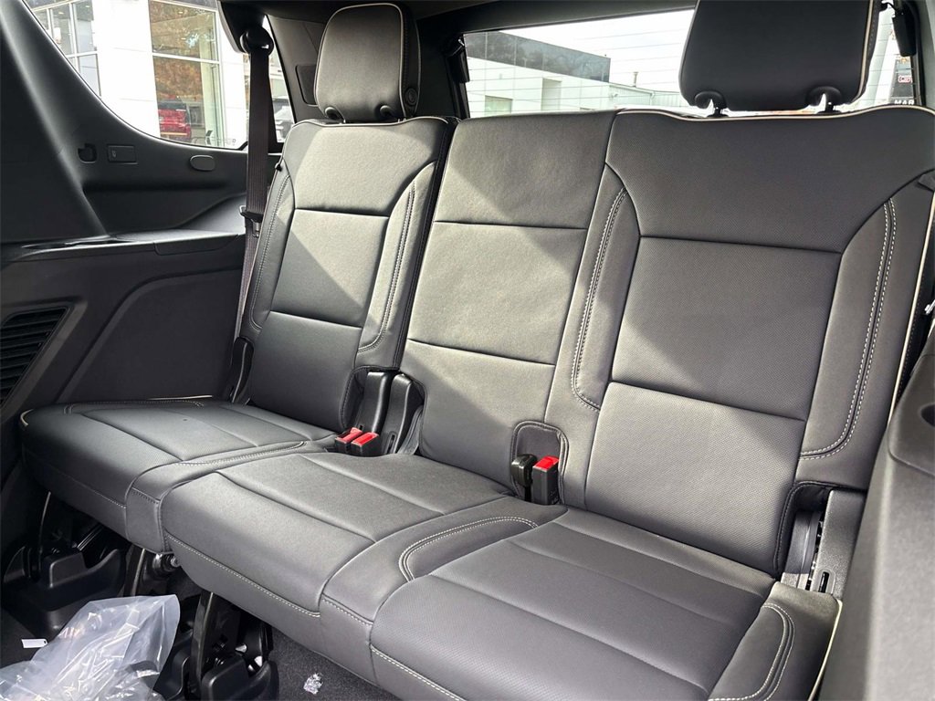 New 2026 GMC Yukon Elevation image 7