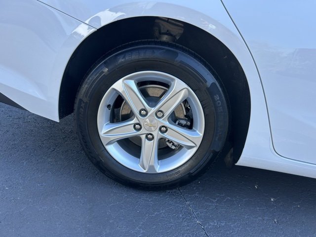 Used 2023 Chevrolet Malibu LS image 7