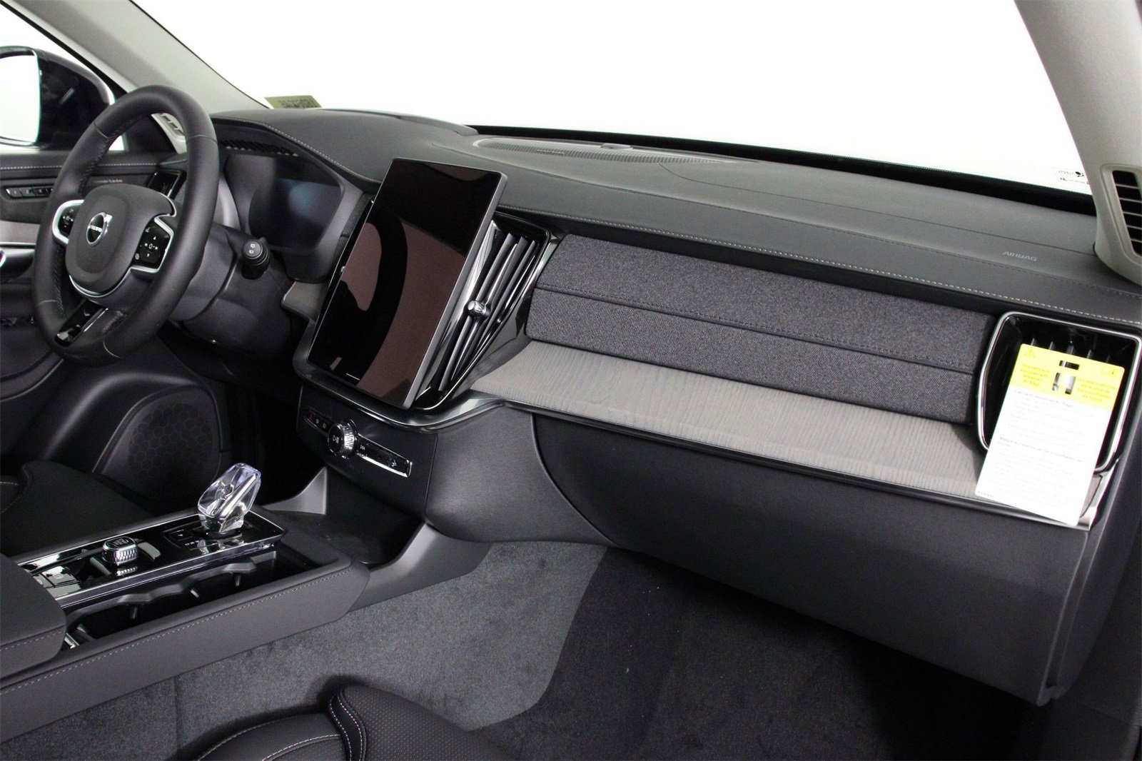 New 2026 Volvo XC90 B6 Ultra image 9