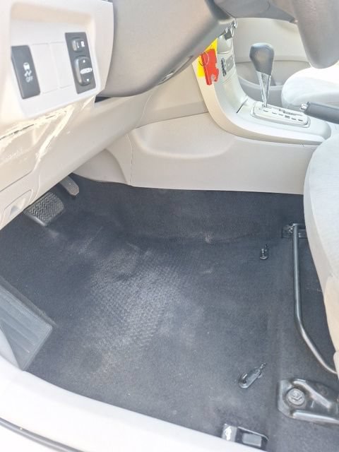 Used 2013 Toyota Corolla LE FWD image 10