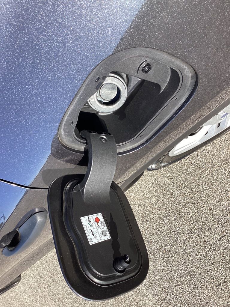 Used 2020 Ford Escape S image 18