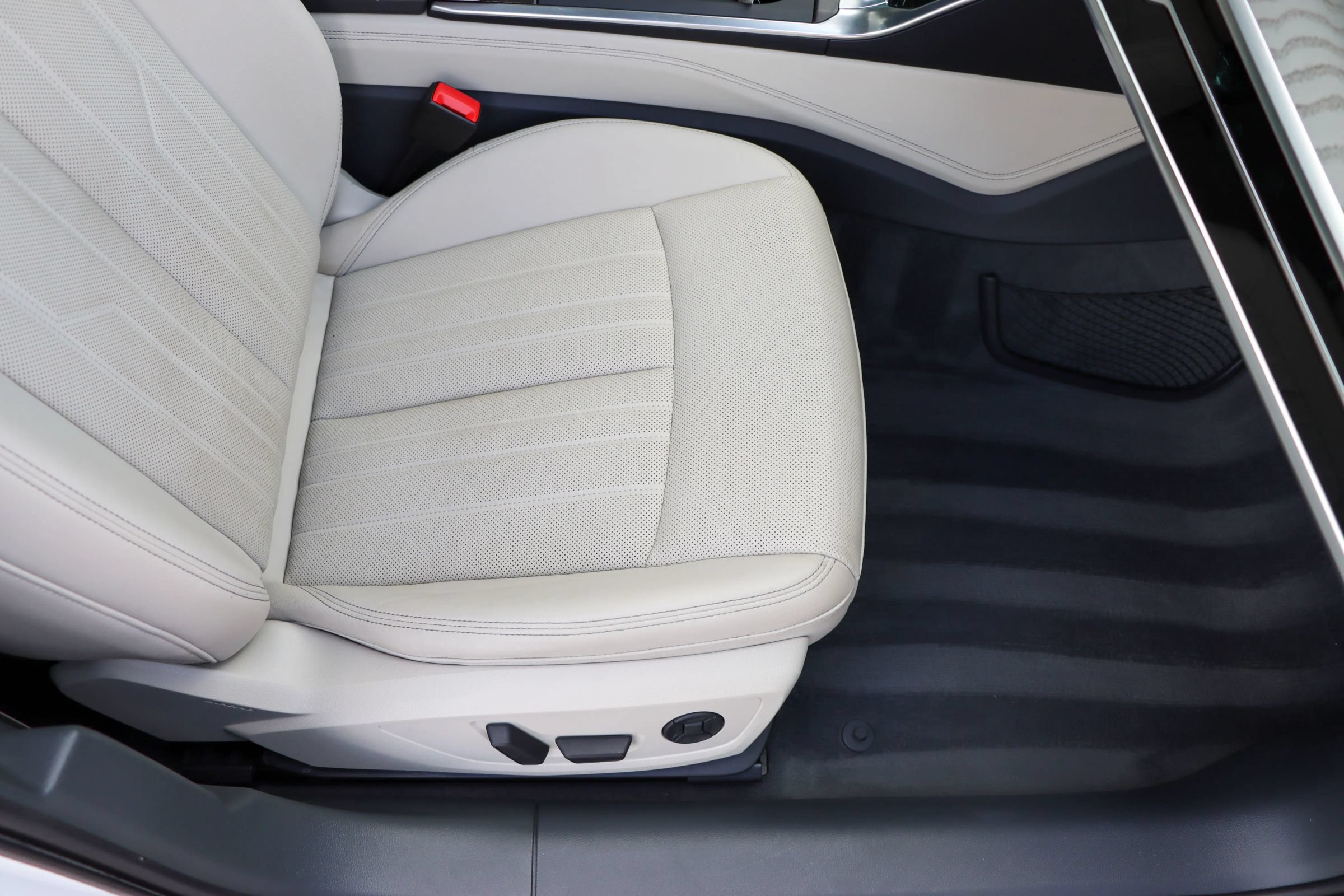 Used 2019 Audi A6 3.0T Premium Plus AWD/4WD image 22