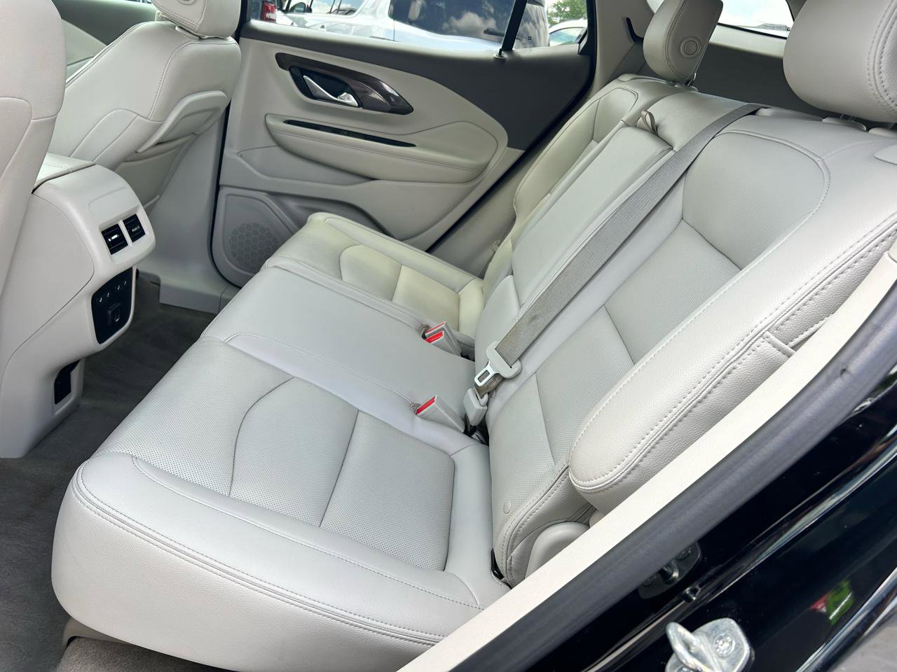 Used 2020 GMC Terrain Denali w/ Denali Premium Package FWD image 14