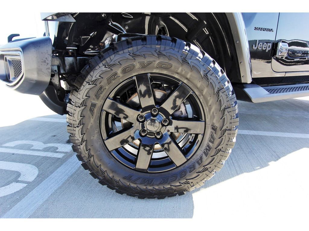 Used 2019 Jeep Wrangler Unlimited Sahara image 26