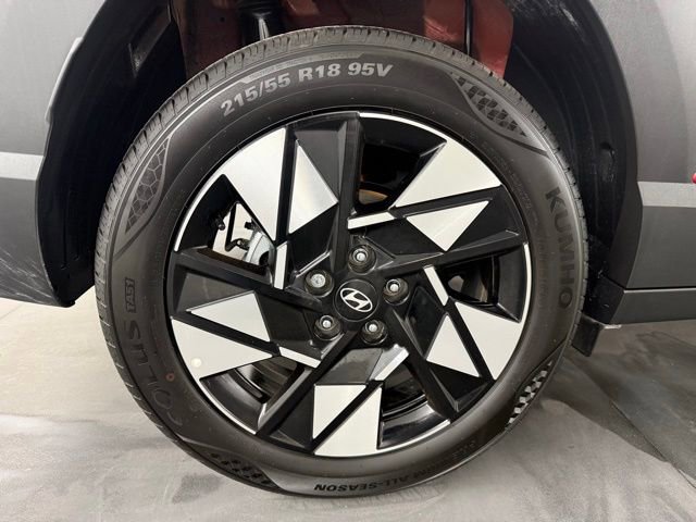 Certified 2025 Hyundai Kona SEL image 11