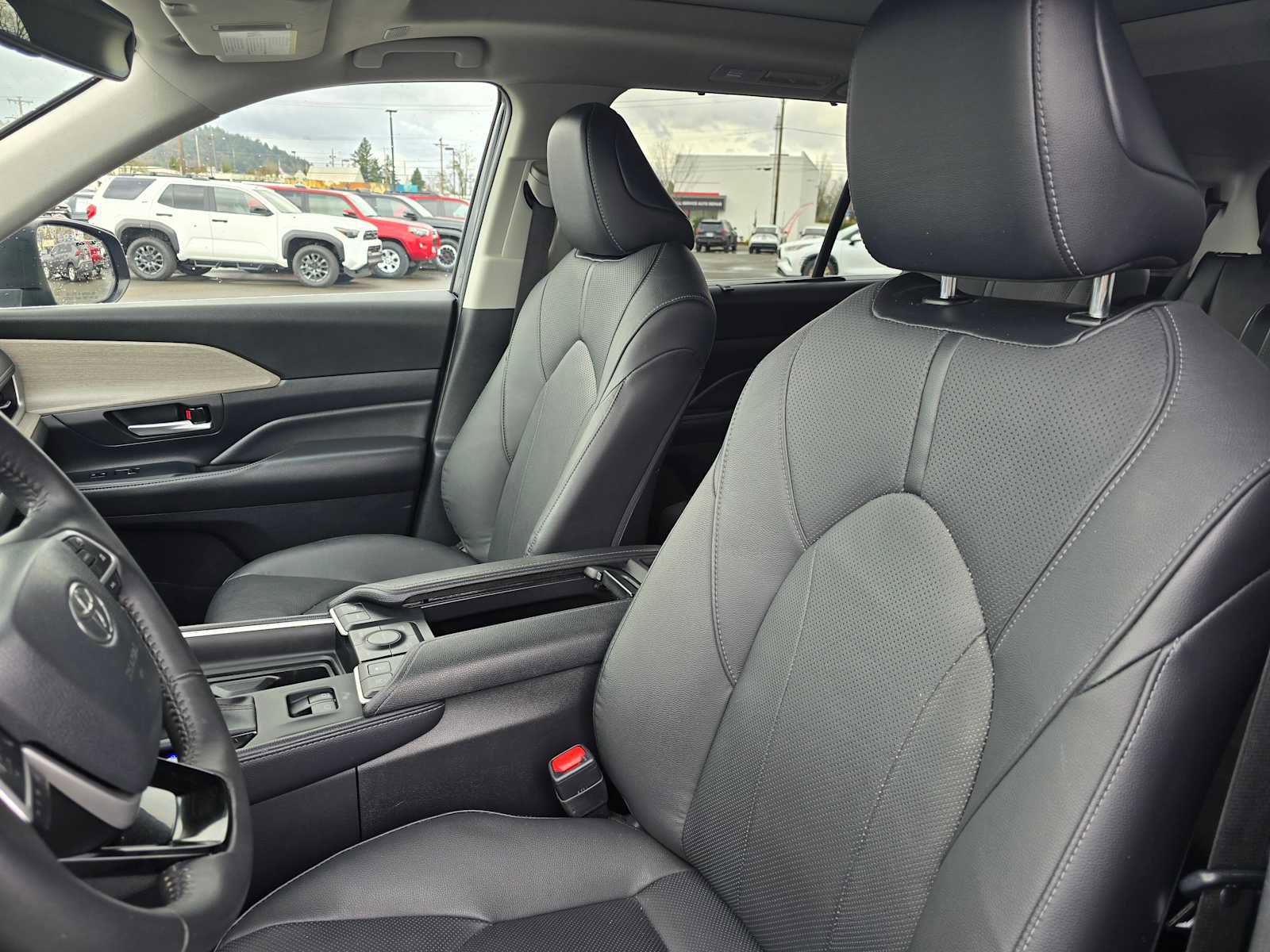 Certified 2024 Toyota Grand Highlander Limited image 27