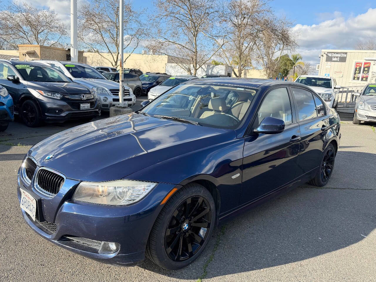 Used 2011 BMW 328i 328i 4dr Sedan SULEV RWD image 1