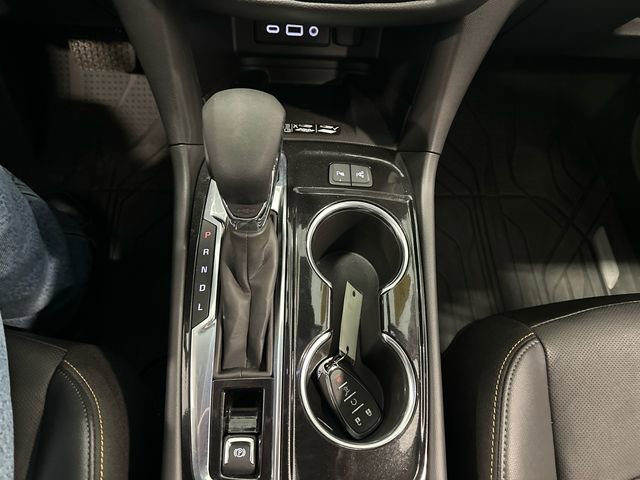Used 2023 Chevrolet Equinox Premier AWD/4WD image 23