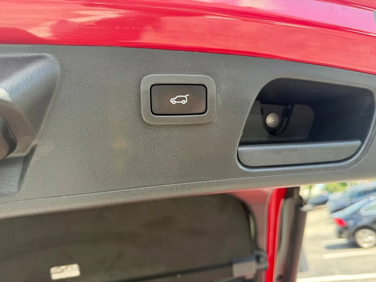 Used 2019 Jaguar E-PACE R-Dynamic HSE AWD/4WD image 47