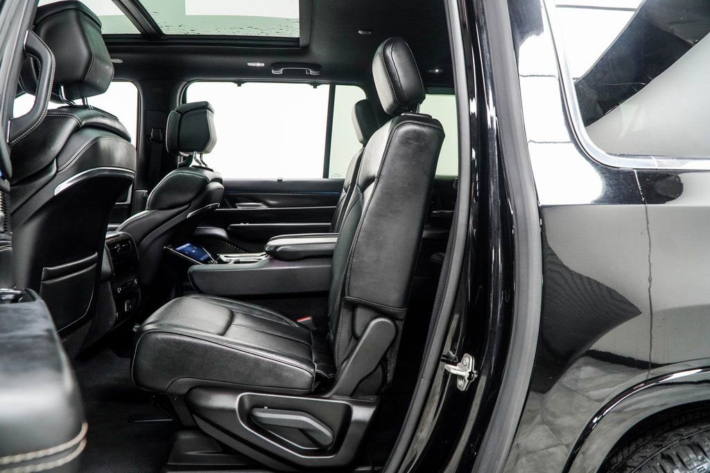 Used 2024 Jeep Grand Wagoneer L 4WD image 48