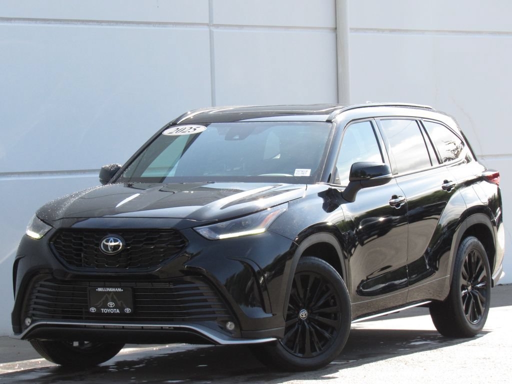 Certified 2025 Toyota Highlander XSE AWD/4WD image 1