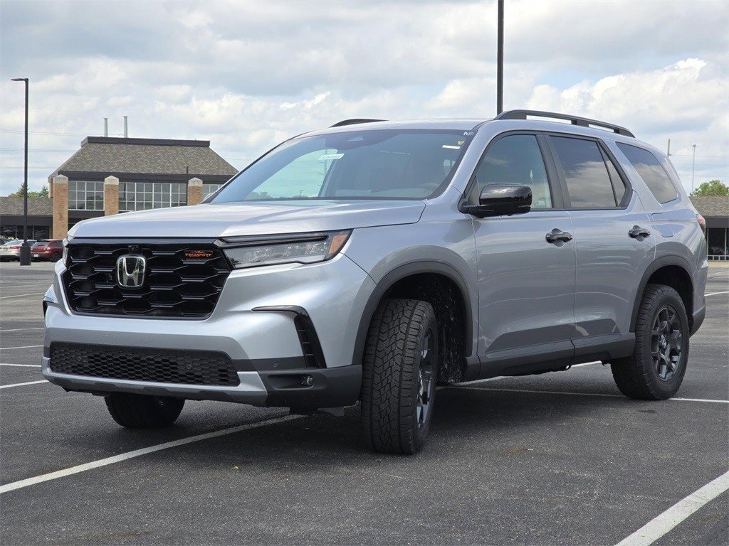 New 2025 Honda Pilot TrailSport image 16
