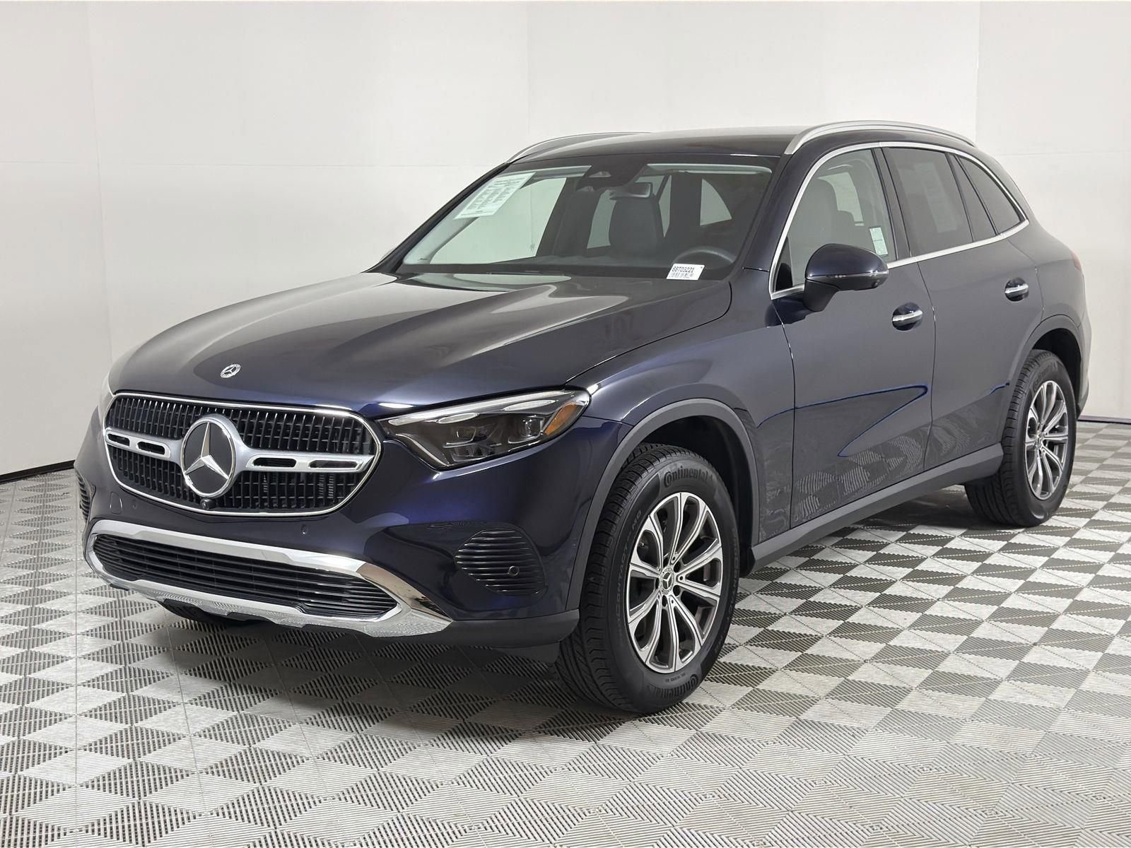 Used 2024 Mercedes-Benz GLC 300 image 1