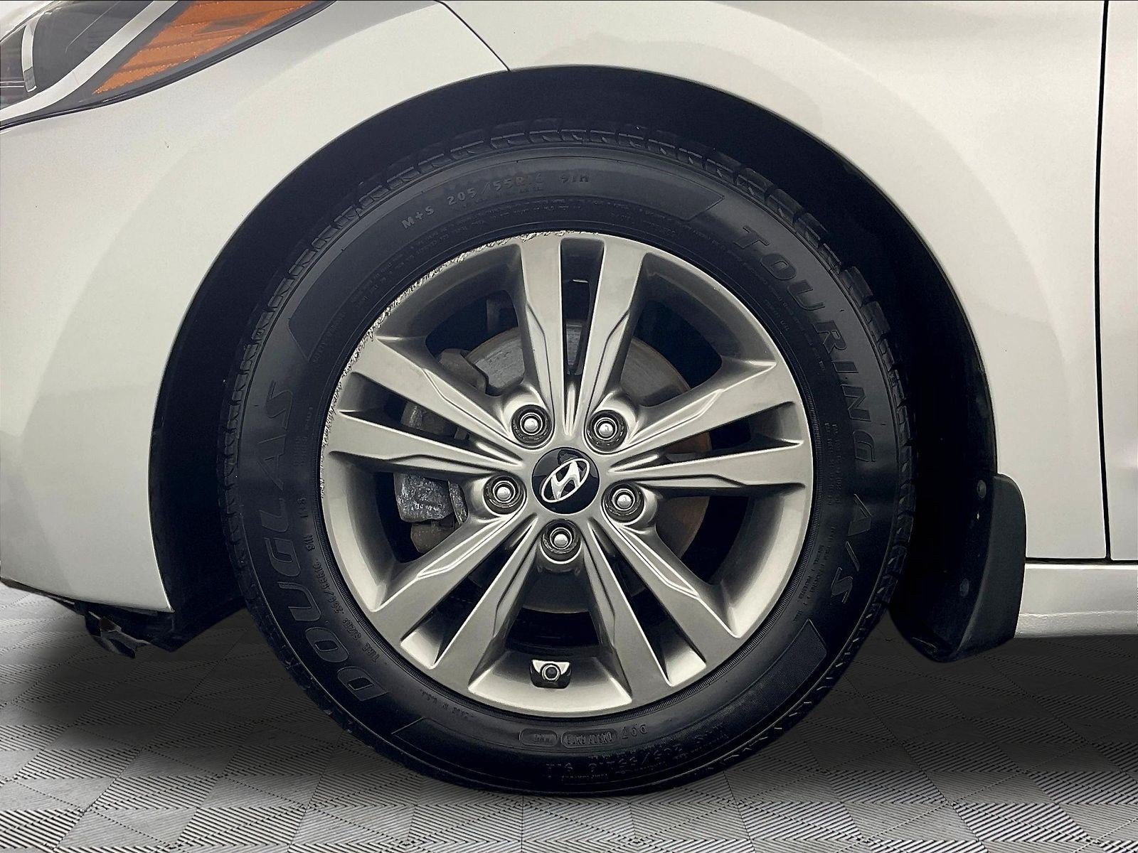 Used 2018 Hyundai Elantra SEL FWD image 33