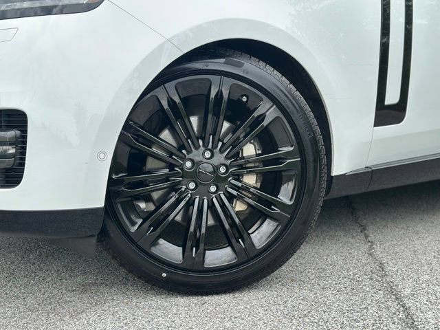Certified 2023 Land Rover Range Rover SE AWD/4WD image 2