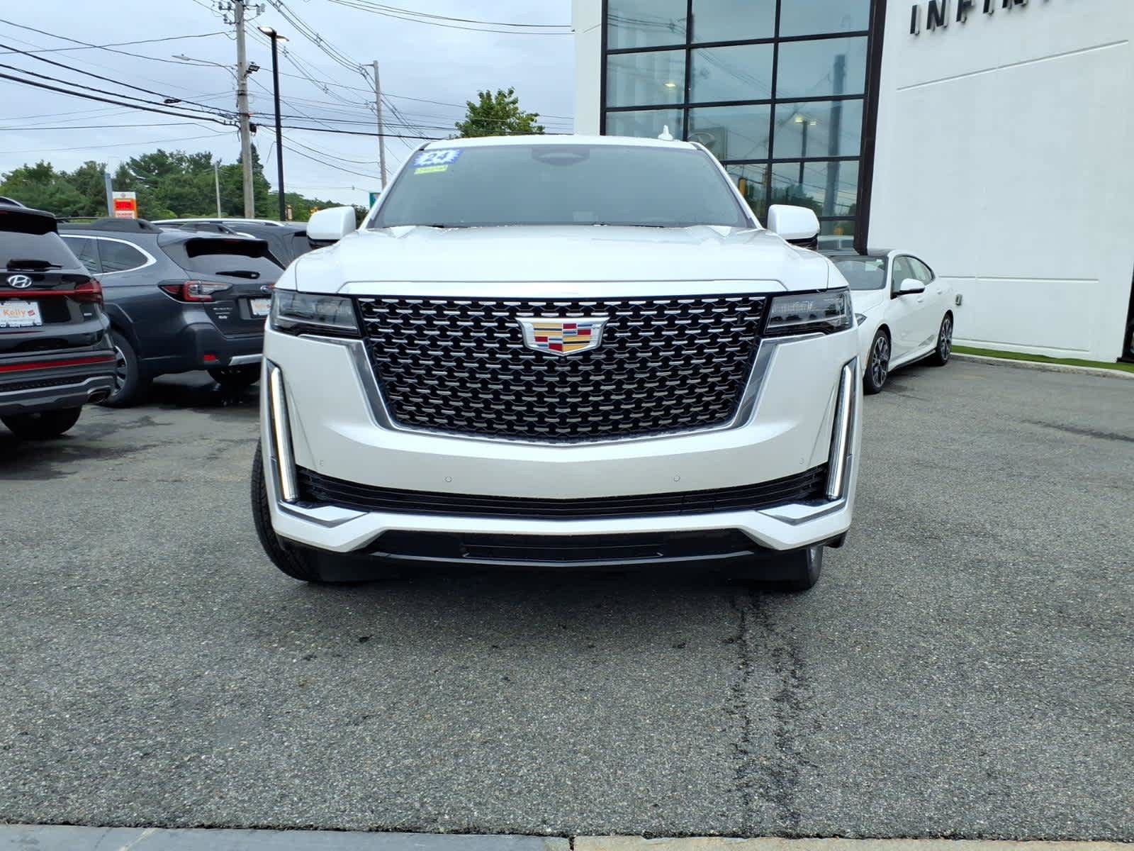 Used 2024 Cadillac Escalade Premium Luxury w/ Performance Package AWD/4WD image 2