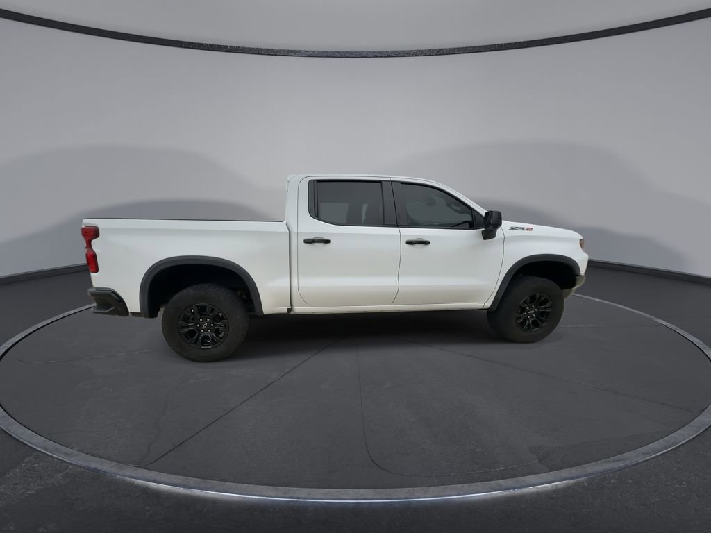 Used 2022 Chevrolet Silverado 1500 ZR2 image 9