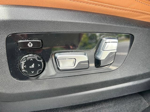 Used 2024 BMW X5 M60i AWD/4WD image 32