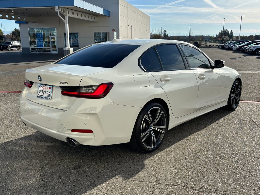 Used 2023 BMW 330i Sedan w/ Convenience Package image 5