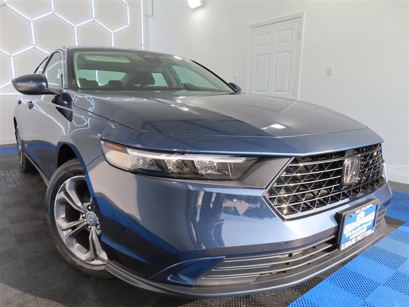 Used 2024 Honda Accord EX image 2