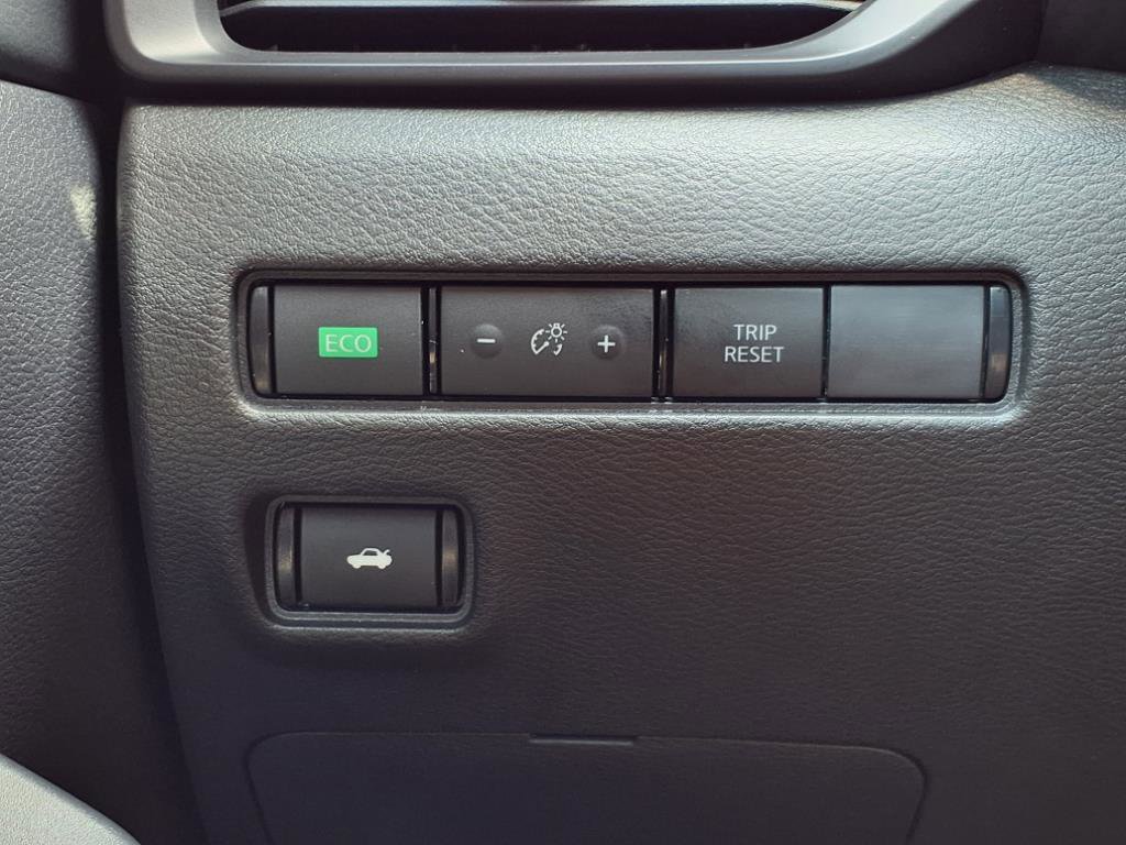 Used 2024 Nissan Sentra S image 23