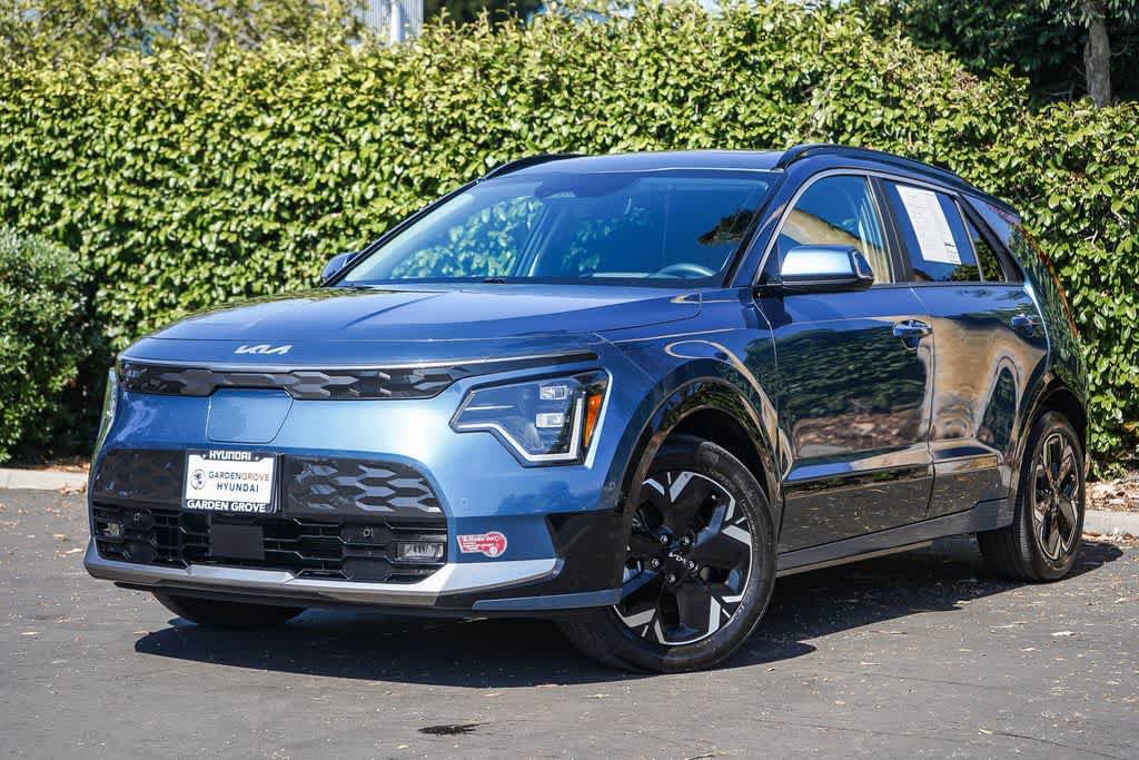 Used 2024 Kia Niro Wave FWD video 1