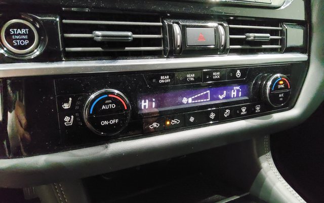 Used 2024 Nissan Pathfinder Platinum image 22