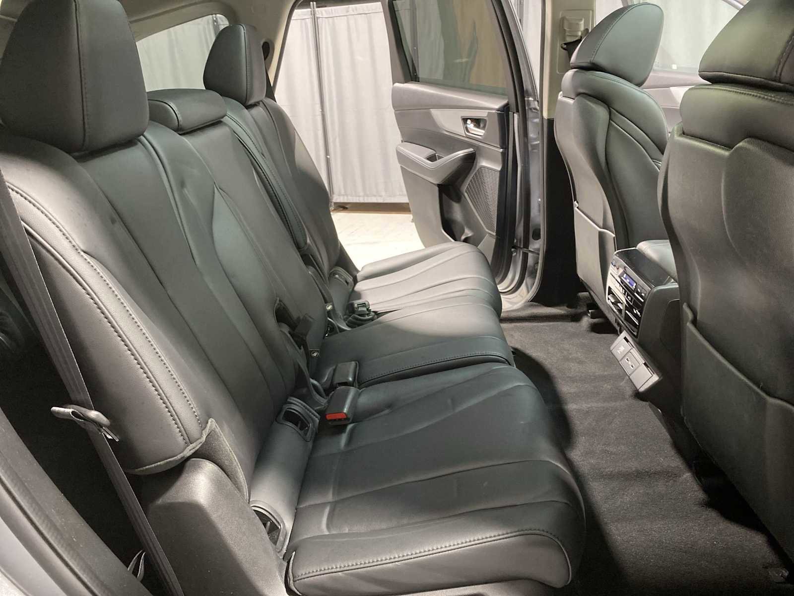 Used 2023 Acura MDX image 13