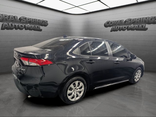 Used 2024 Toyota Corolla LE FWD image 7