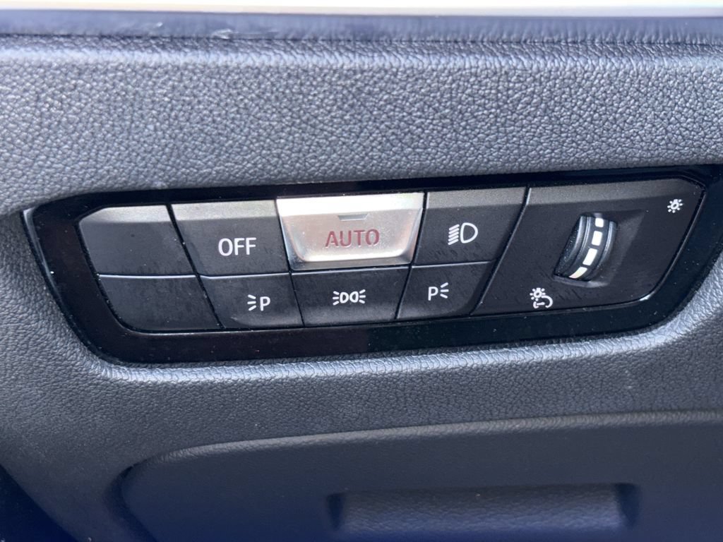 Used 2020 BMW M340i w/ Parking Assistance Package RWD image 25