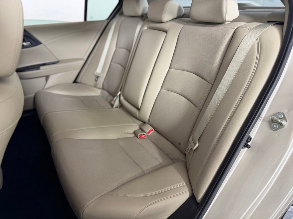 Used 2015 Honda Accord EX-L image 28