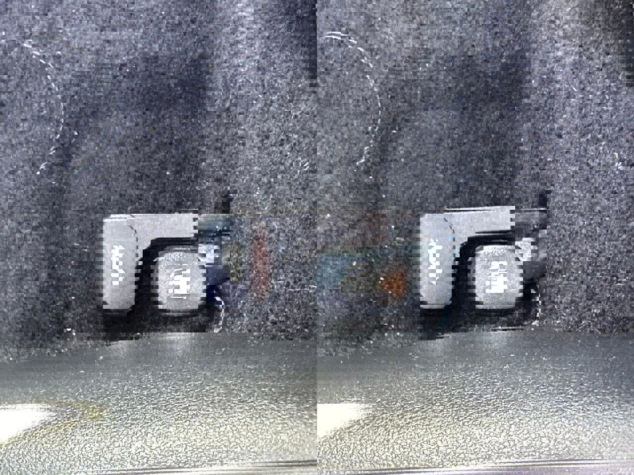 Certified 2025 Hyundai Elantra Limited image 30