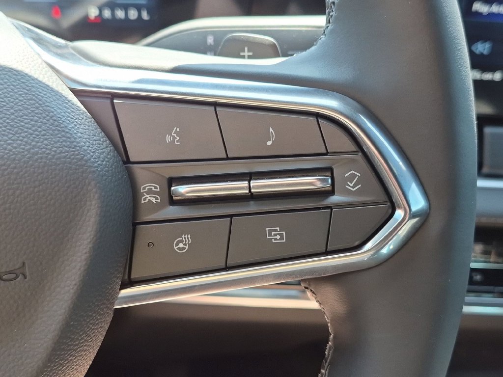 New 2027 Chevrolet Equinox LT w/ Safety and Technology Package FWD image 20