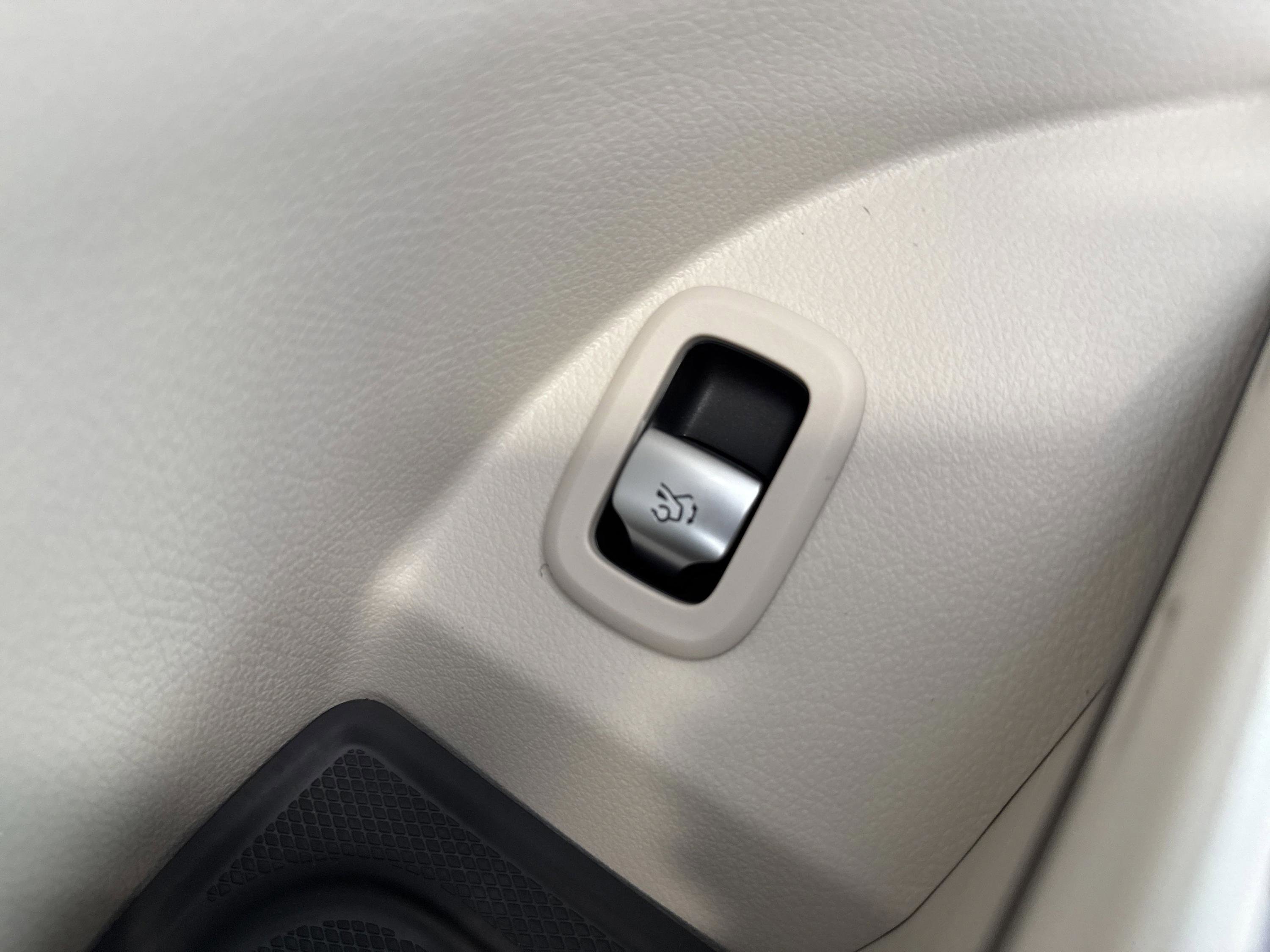 Certified 2026 Mercedes-Benz GLC 300 GLC 300 image 22