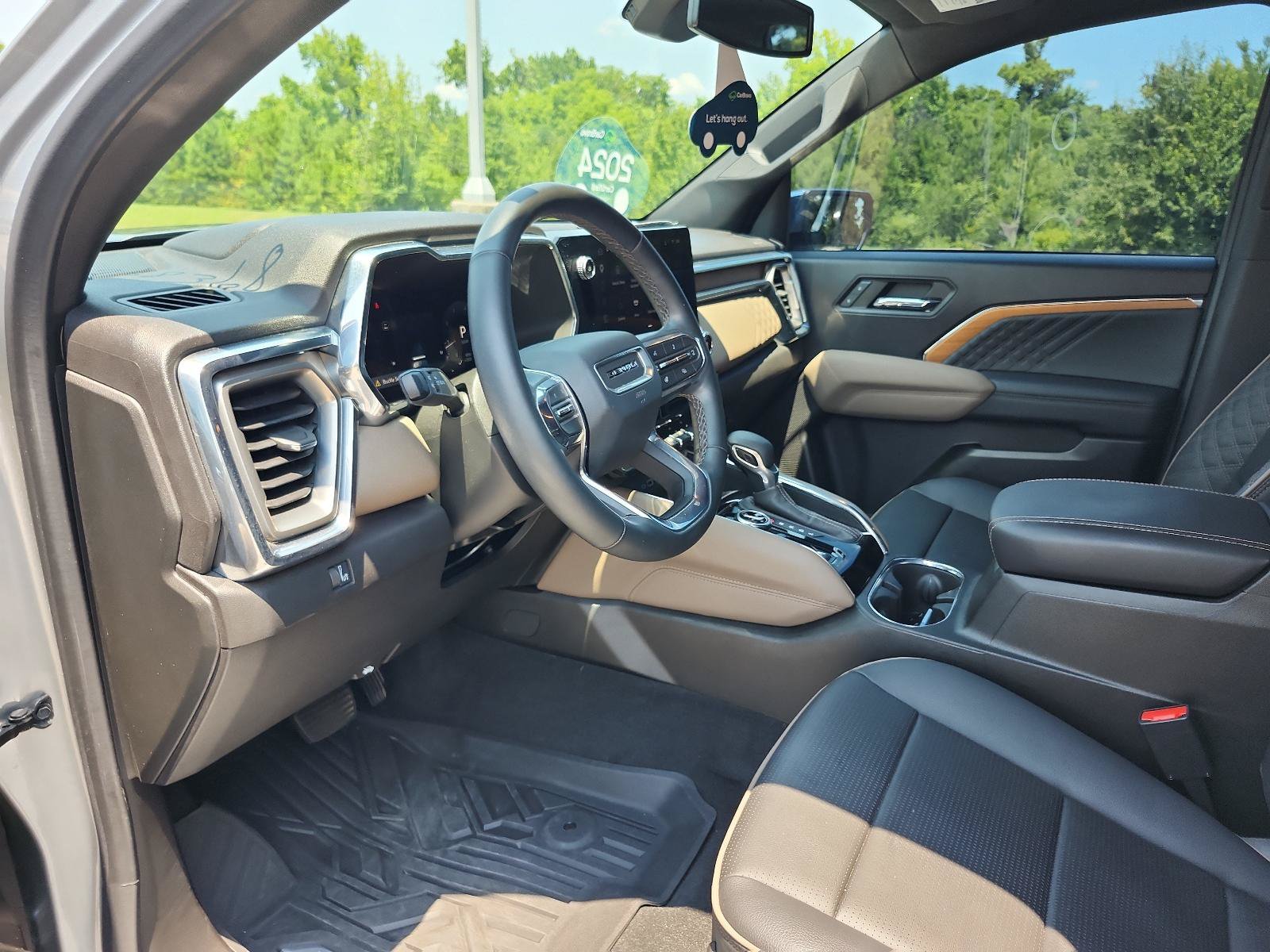 Certified 2024 GMC Canyon Denali AWD/4WD image 14
