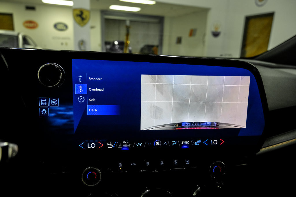Used 2024 Chevrolet Blazer EV RS RWD image 29