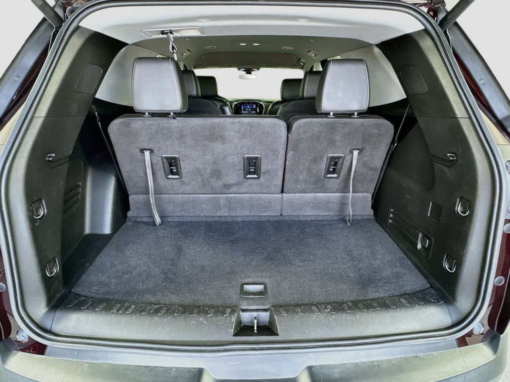 Used 2020 Chevrolet Traverse LT FWD image 26