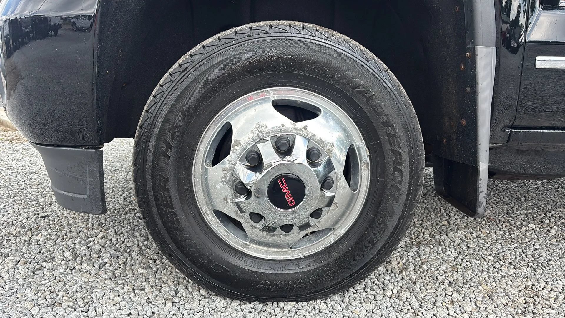 Used 2019 GMC Sierra 3500 Denali AWD/4WD image 15