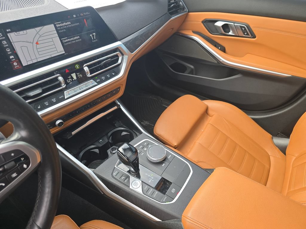 Used 2021 BMW 330i xDrive Sedan w/ M Sport Package AWD/4WD image 31