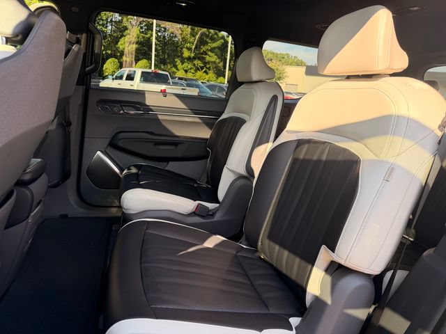 Certified 2024 Kia EV9 GT-Line AWD/4WD image 24