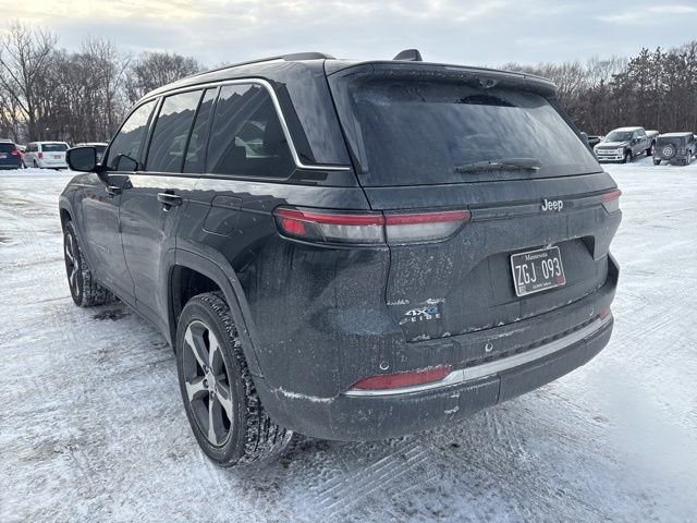 Used 2024 Jeep Grand Cherokee Limited 4xe w/ Luxury Tech Group II image 8