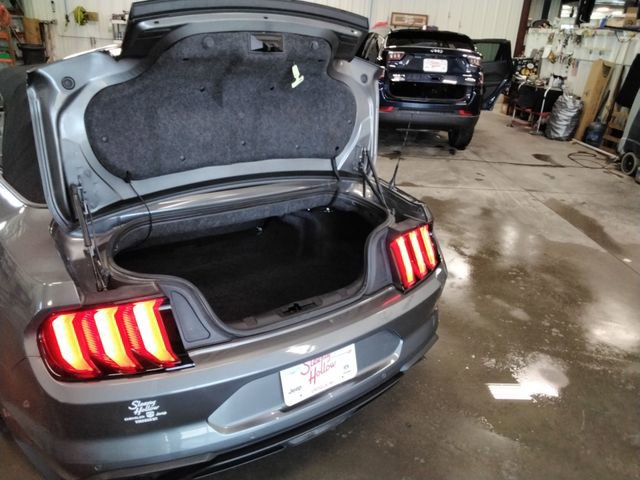 Used 2021 Ford Mustang Premium RWD image 13