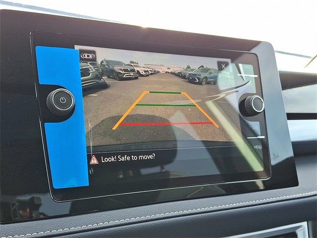 New 2025 Volkswagen Taos SEL image 13