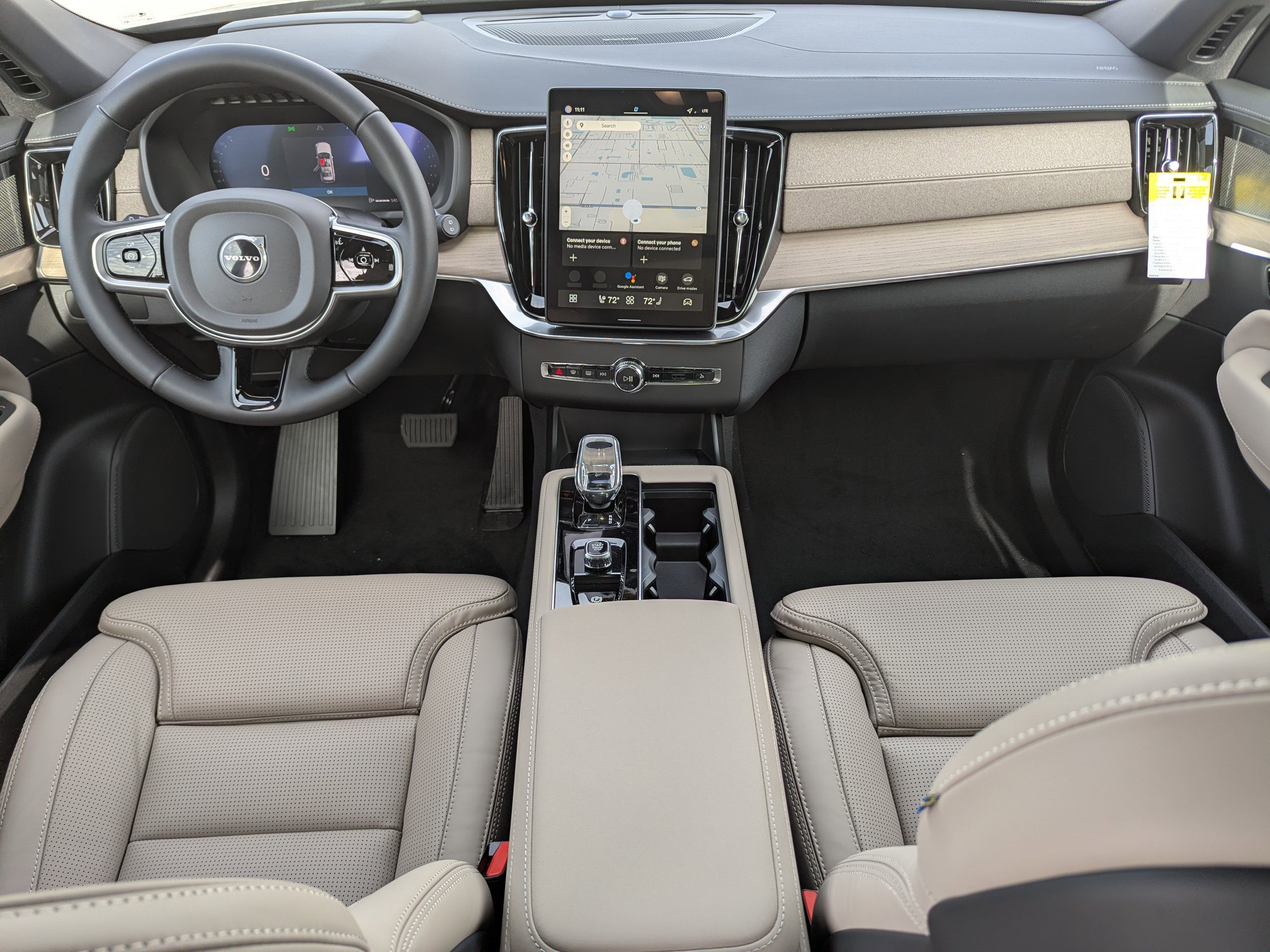 New 2026 Volvo XC90 B6 Ultra w/ Protection Package image 11