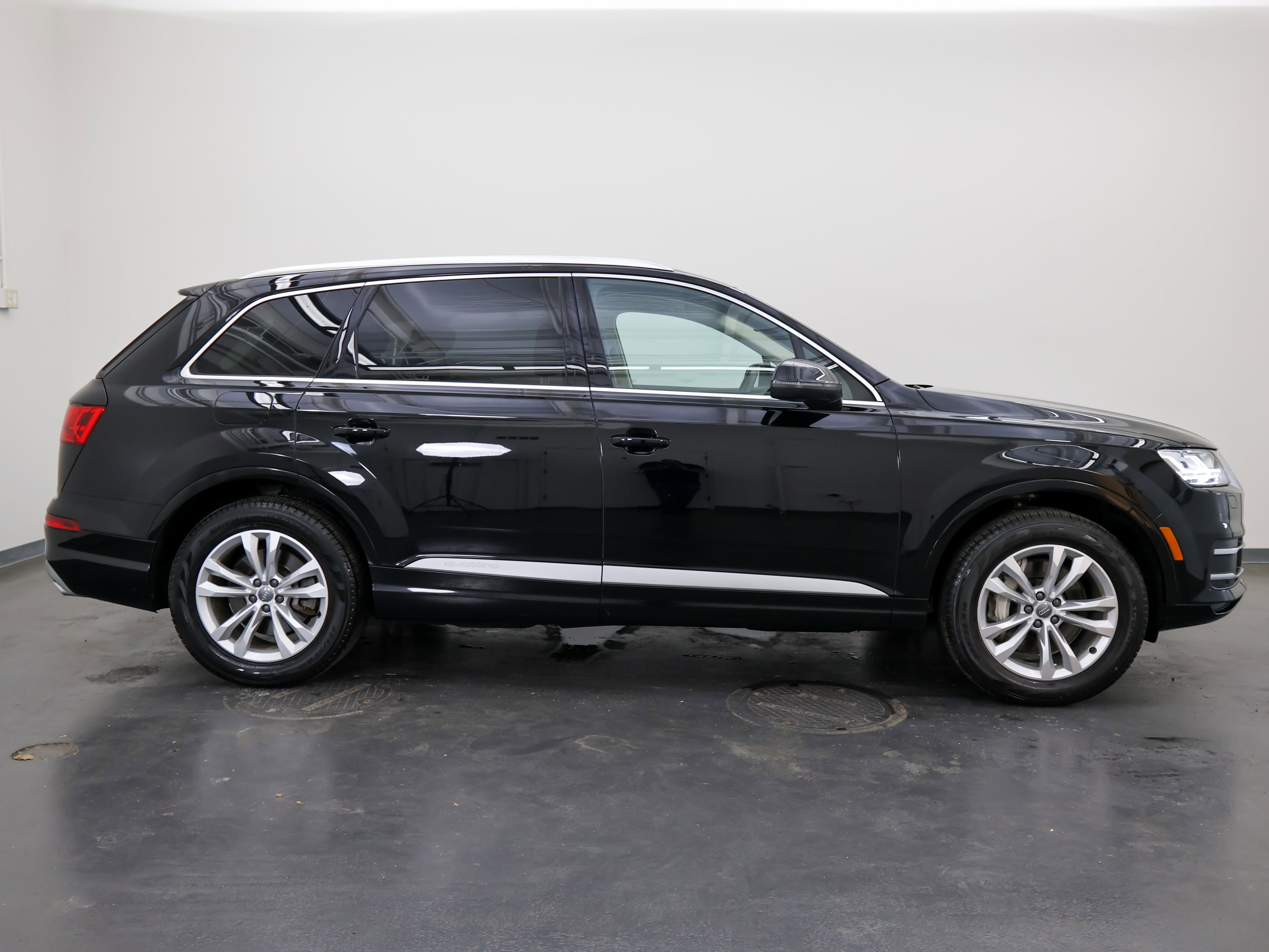 Used 2017 Audi Q7 2.0T Premium Plus AWD/4WD image 2