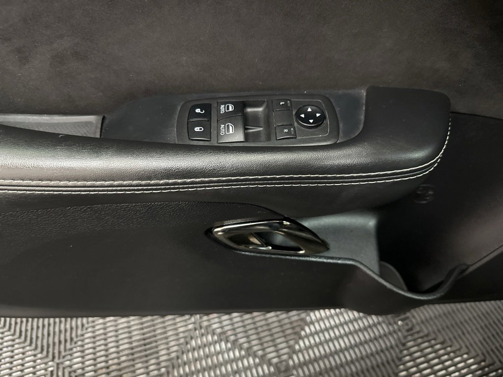 Used 2019 Dodge Challenger SRT Hellcat image 19