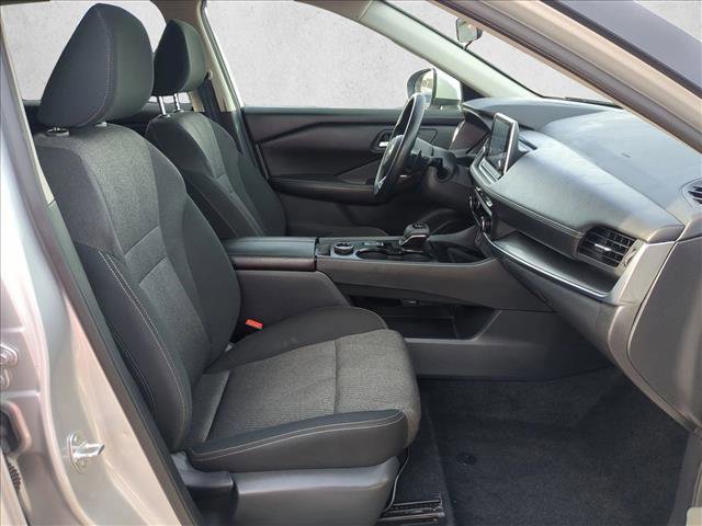 Used 2024 Nissan Rogue SV image 20