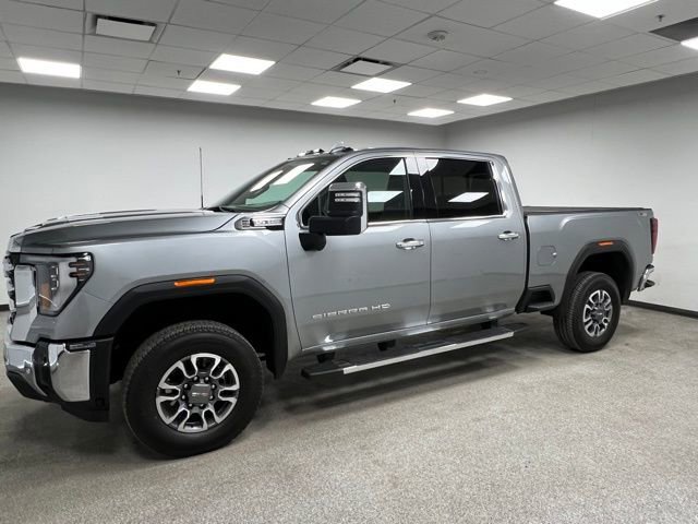 Used 2025 GMC Sierra 3500 SLT w/ SLT Premium Package image 5
