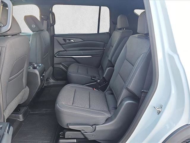 New 2026 Chevrolet Traverse LT w/ Sun and Wheel Package image 16